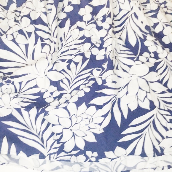 Old Navy blue and white floral dress - Picture 2 of 6